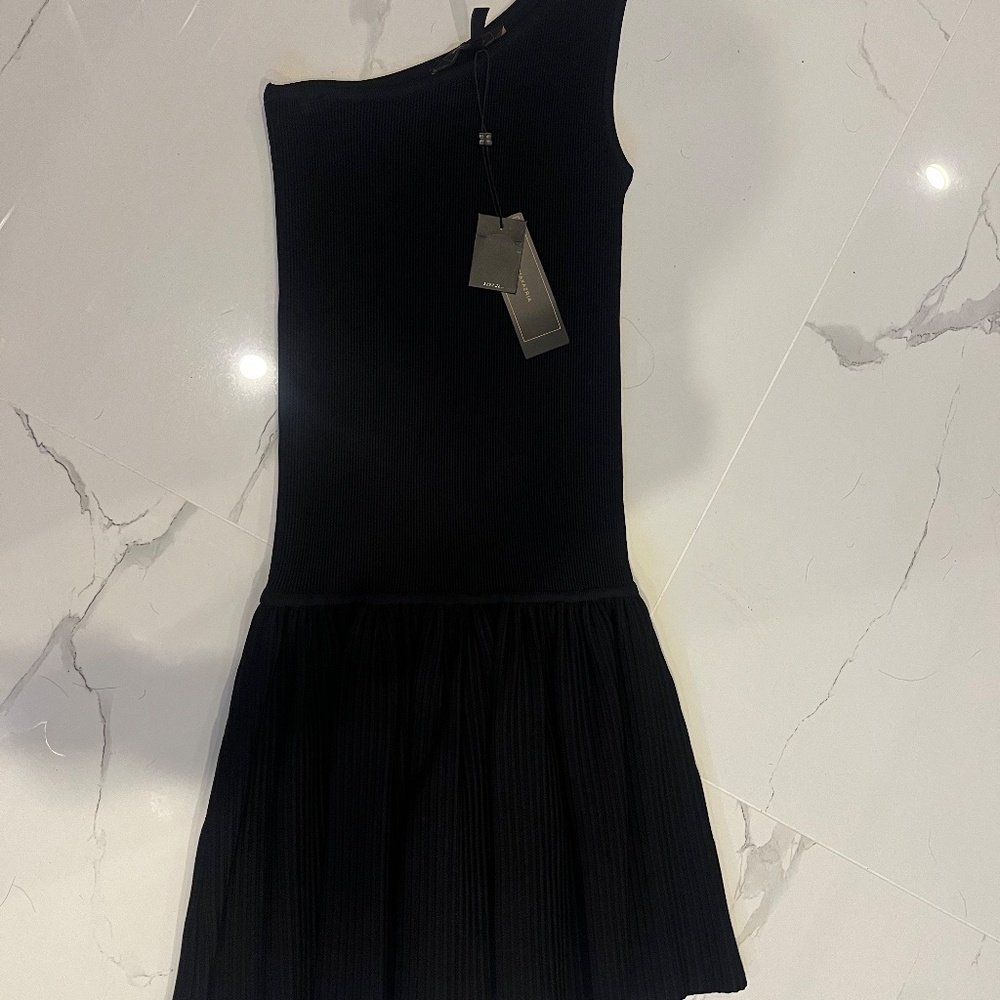 BCBGMaxAzria Black One-Shoulder Mini Dress